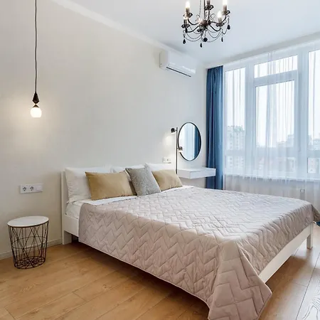 Апартаменты Lux- 2 спальні та вітальня в аркадії- укриття- море Одесса