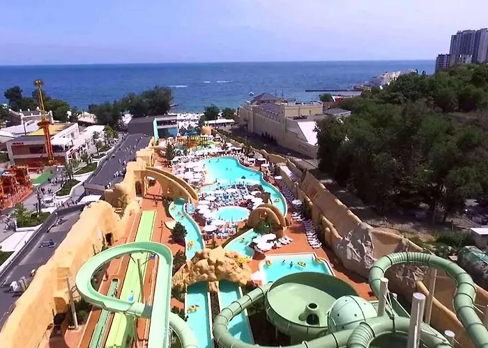 Апартаменты Lux- 2 спальні та вітальня в аркадії- укриття- море *