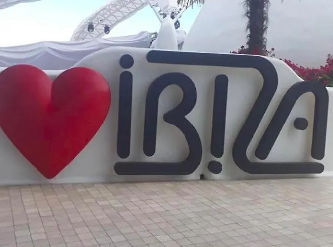 Апартаменты Lux- 2 спальні та вітальня в аркадії- укриття- море