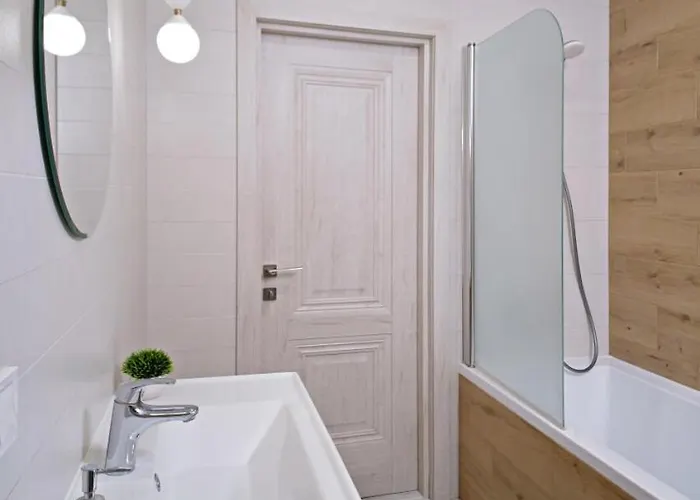 Lux- 2 спальні та вітальня в аркадії- укриття- море Апартаменты *